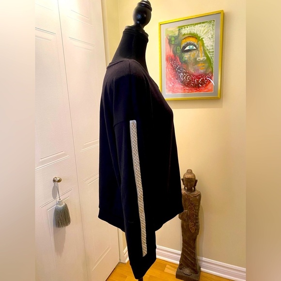 ✅Forever21 black sweatshirt w/ pearl & silver bead tape  along both arms 🖤🩶🤍 - Picture 4 of 9